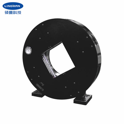 Coupeuse de tubes laser à haut rendement avec 4 trous carrés de mâchoires pour un pincement parfait