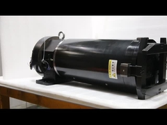 à l'aide d'une lampe laser